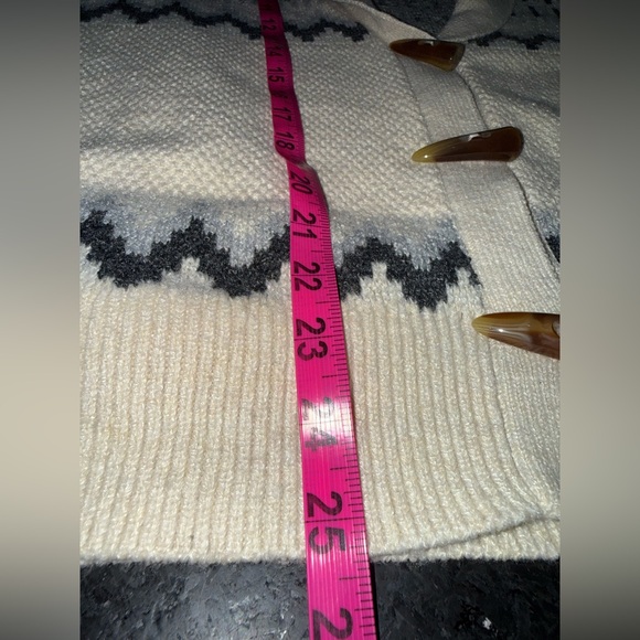 NEW FRYE OATMEAL FAIR ISLE V Neck Knit Cardigan Sweater TOGGLE BUTTONS SZ LARGE - Picture 16 of 16